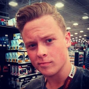 Meet your Posher, Caleb